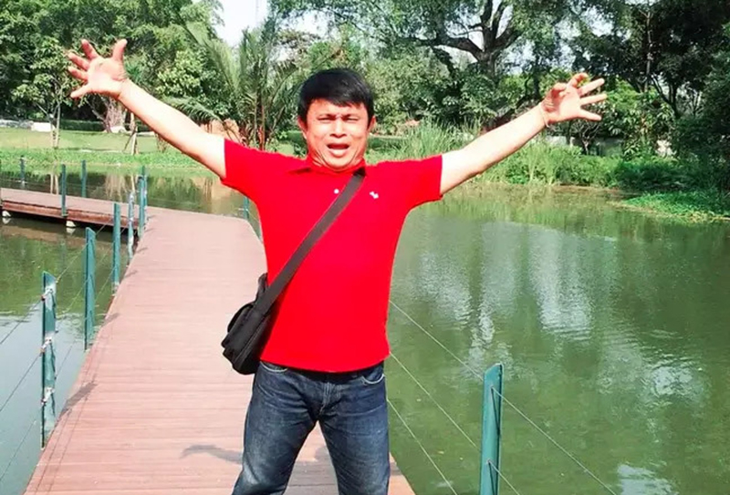Người đàn ông Thái Lan kéo ra con sán dài 5m vì hay ăn bò tái