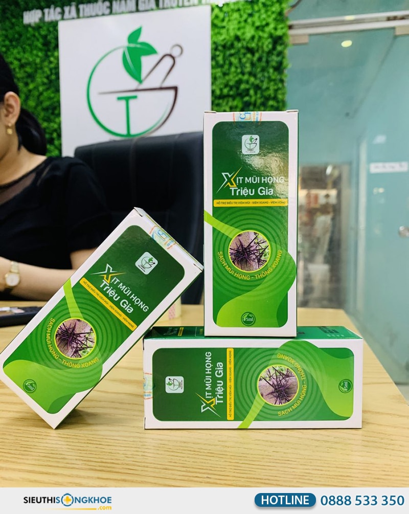 xịt mũi họng triệu gia